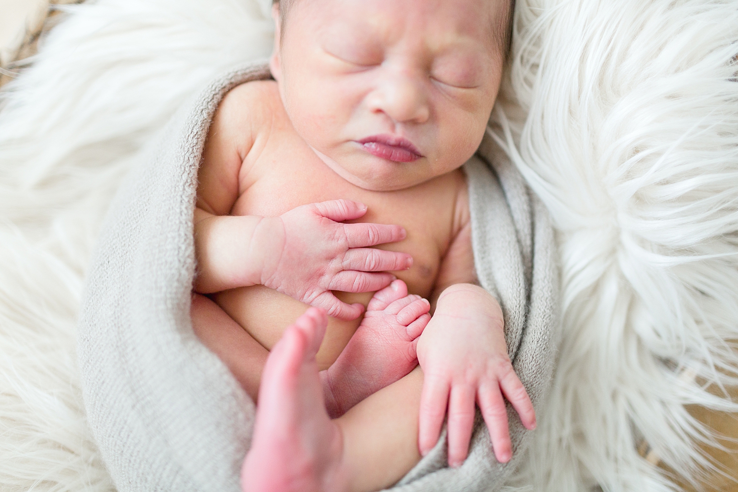 La-Belle-Bella-newborn-cda-12_coeurdalene-newborn-photographer.jpg