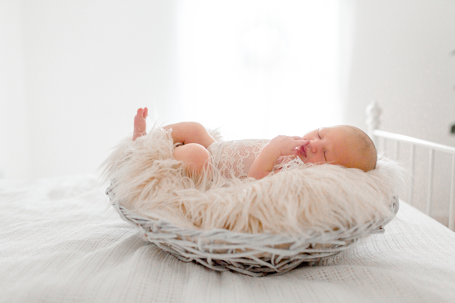 La-Belle-Bella-newborn-spokane-29_coeurdalene-newborn-photographer.jpg