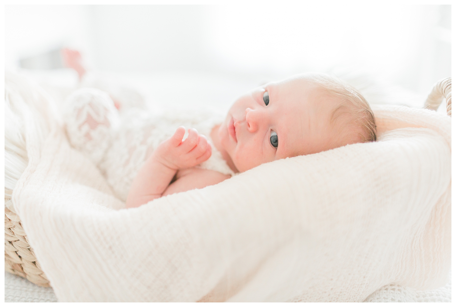 Z71A2768_coeurdalene-newborn-photographer.jpg
